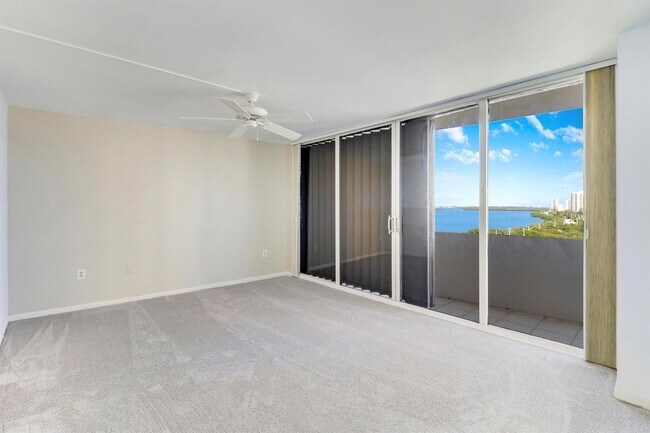 Building Photo - 4200 N Ocean Dr