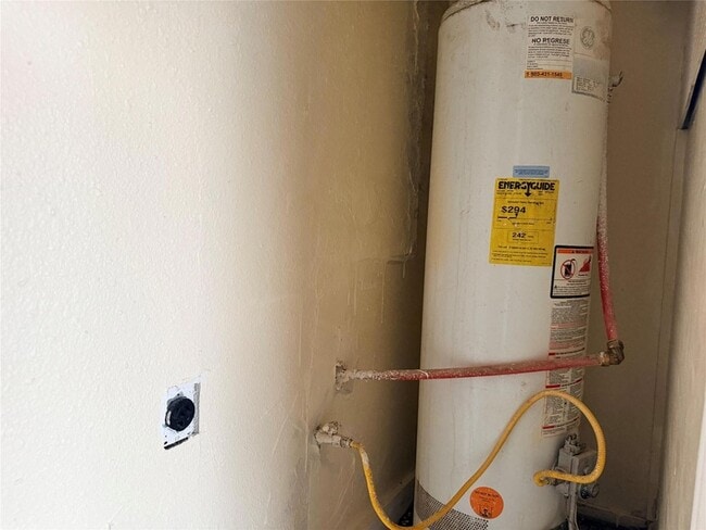 Building Photo - 4302 Scottsdale Rd