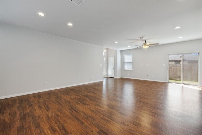 Building Photo - 429 Cinnamon Teal Ln