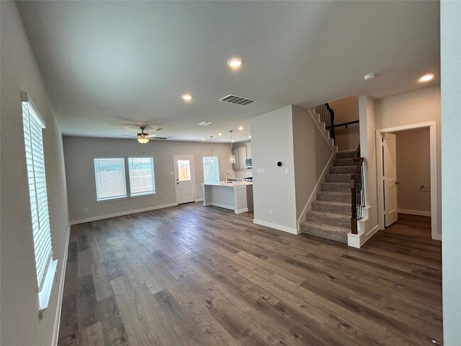 Building Photo - 3327 Young Clover Wy