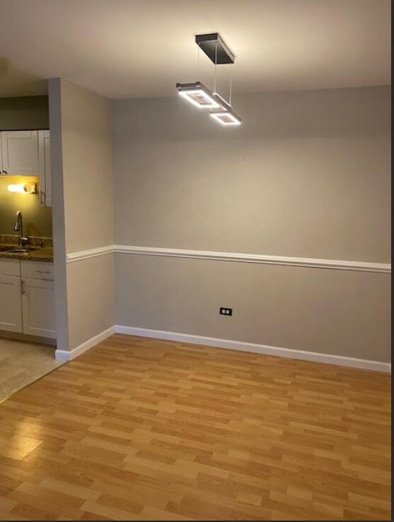 Building Photo - 6174 Knoll Ln Ct