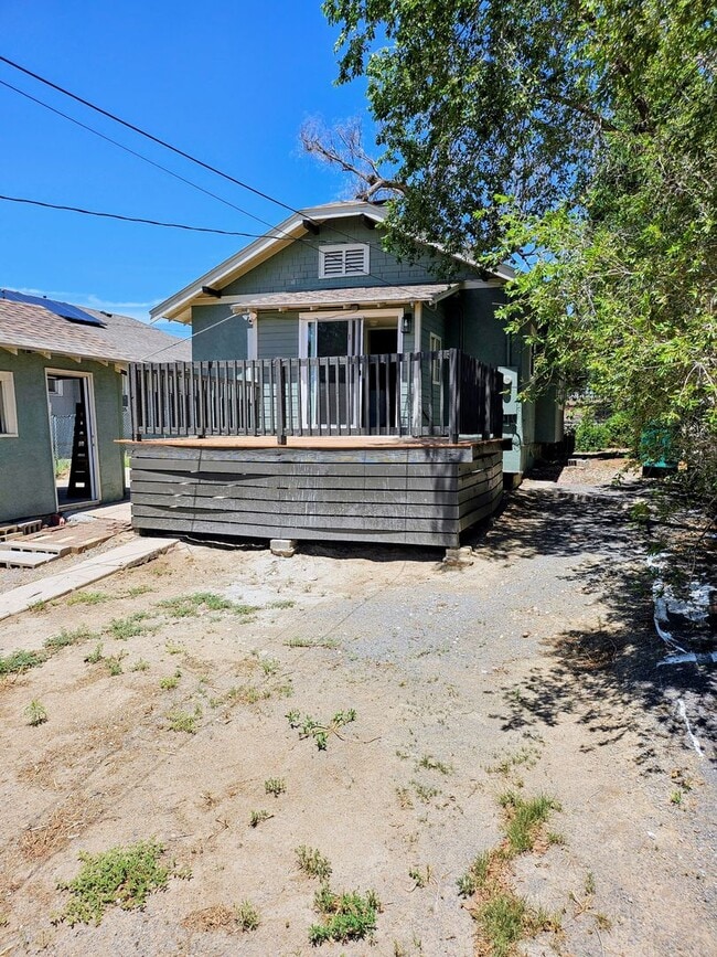 Building Photo - ALL PROSPECTIVE TENANTS MUST SUBMIT A $58 ...