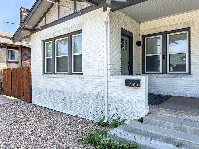 Primary Photo - 1404 Meade St