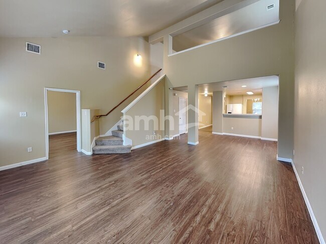 Building Photo - 3723 Holden Ct