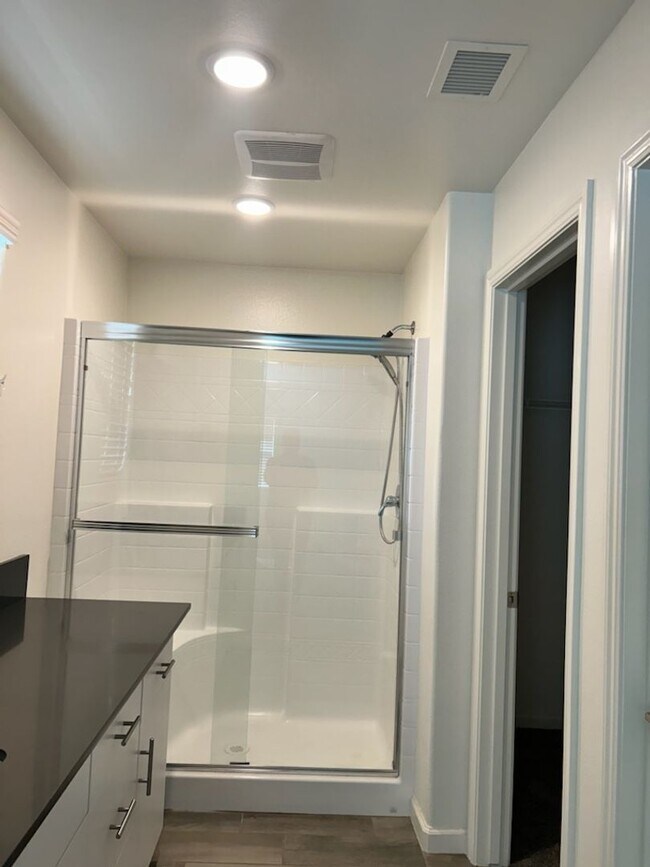 Building Photo - 3616 Highclere Way