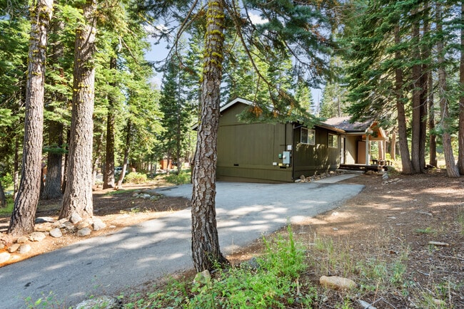 Building Photo - 439 John Cain Rd