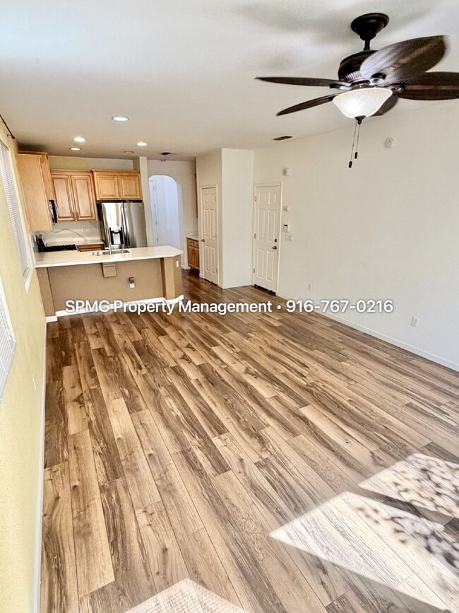 Building Photo - Beautifully Maintained 3 Bed / 2.5 Bath Home in South Natomas — New Appliances & Community Amenit...