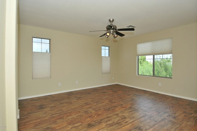 Building Photo - 4351 E Selena Dr