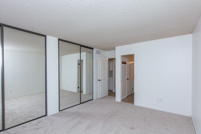 Building Photo - Spacious 3 Bed/ 2 Bath Home Nestled In Tranquil Setting in Spring Valley