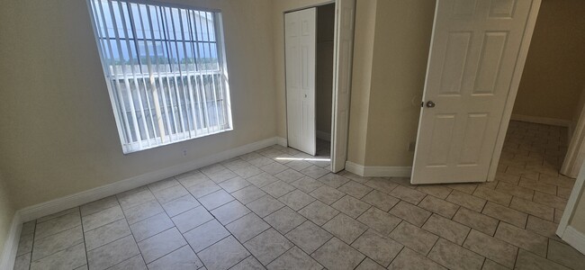 Building Photo - 1313 White Pine Dr