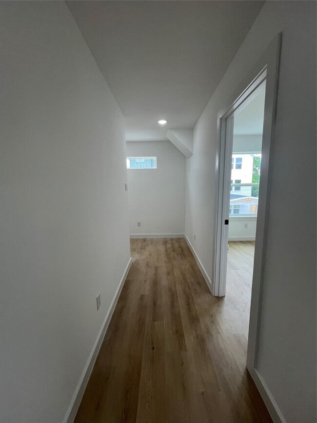 Building Photo - 8605 Wileyvale Rd