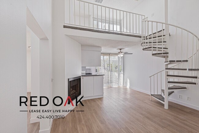 Primary Photo - 8430 Cedros Ave