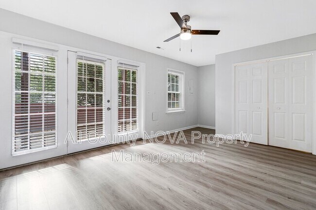 Building Photo - 208 Ellsworth St