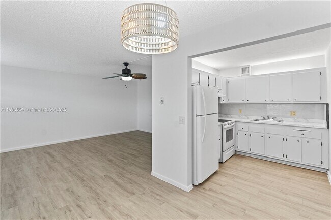 Building Photo - 301 SW 135th Ave