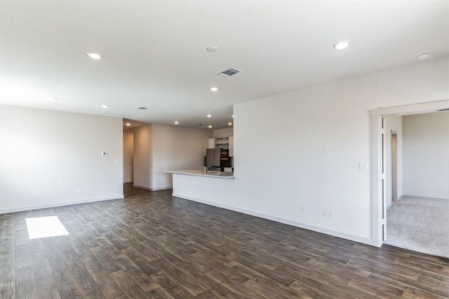 Building Photo - 217 Grns Byu Trl