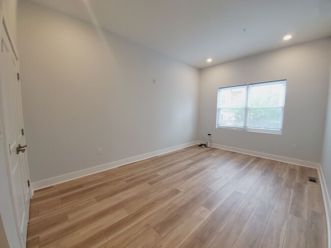 Building Photo - 3610 Haverford Ave