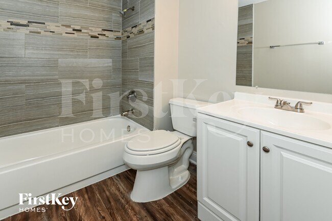 Building Photo - 12211 Rochford Ln