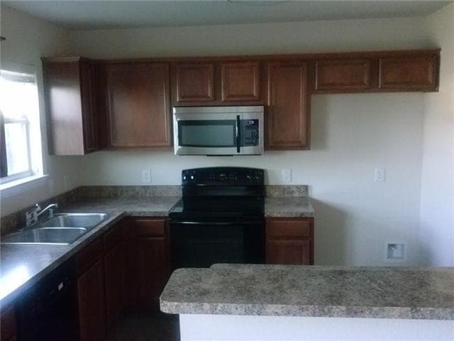 Building Photo - 616 Fleming St