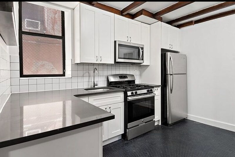 Building Photo - 1075 Grant Ave