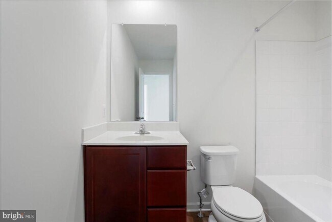 Building Photo - 64 Stafford Pl