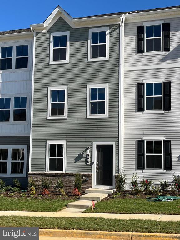 Building Photo - 306 Watercourse Dr