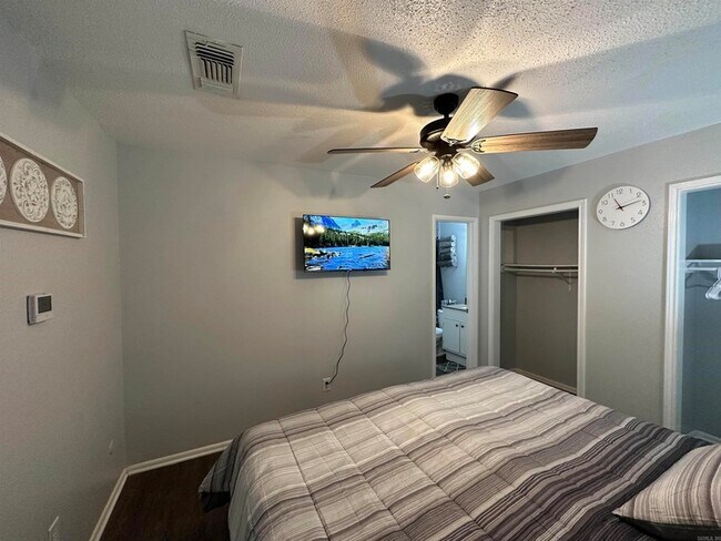 Building Photo - 3801 Elizabeth St