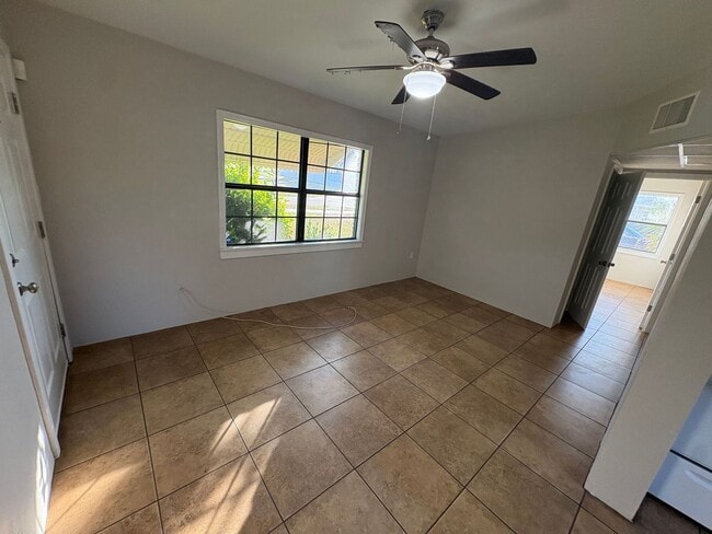 Building Photo - 3 Bed / 2 Bath Single-Family Home Near Downtown Eustis