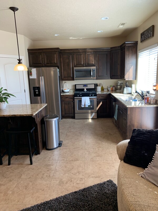 Building Photo - 355 W 200 S