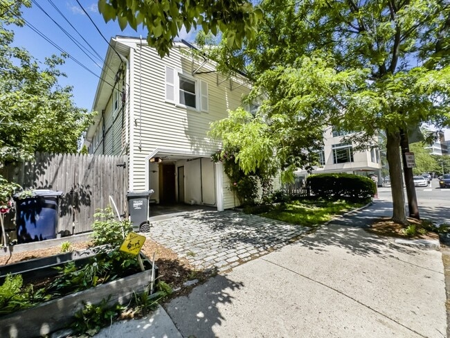 Building Photo - 235 Cardinal Medeiros Ave