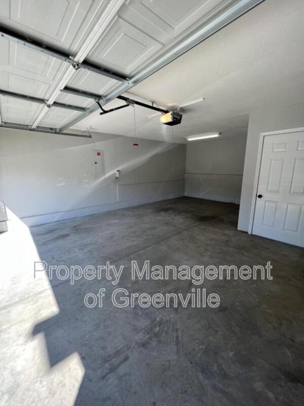 Building Photo - 34 Spring Fellow Ln