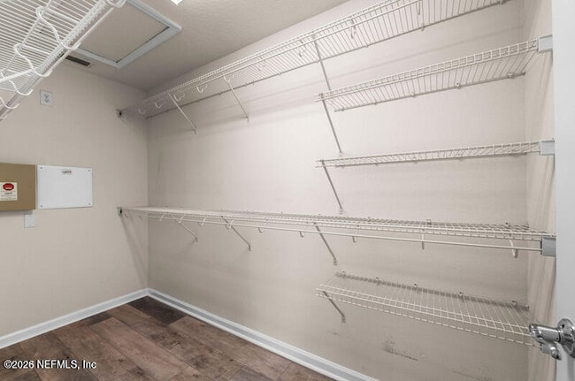 Building Photo - 4265 Highwood Dr