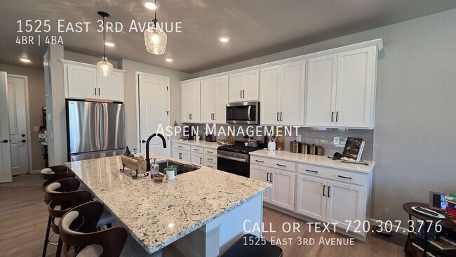 Building Photo - 1525 E 3rd Ave