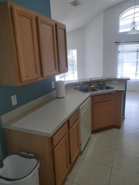 Building Photo - 2618 Emerald Island Blvd