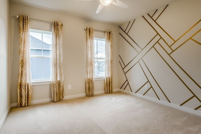 Building Photo - 2023 Hartland Stunner—6BR with 3-Car Garage