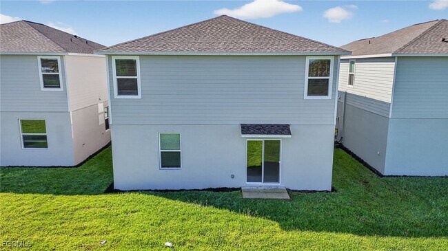 Building Photo - 19525 Fairhill Ct