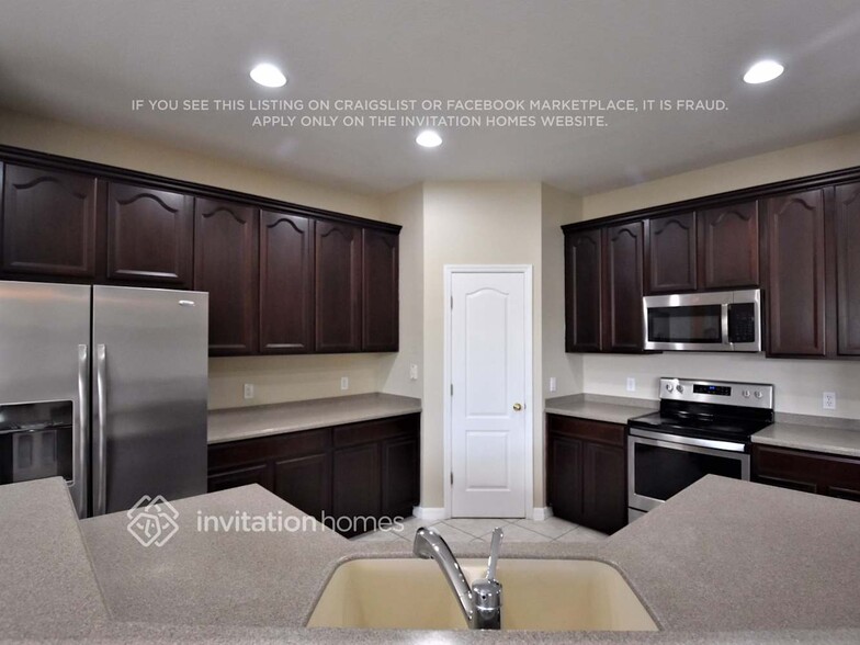 Building Photo - 3401 Marshfield Preserve Way