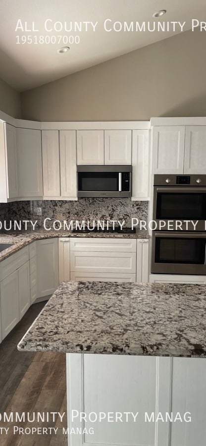 Building Photo - 42566 Escolacata Dr