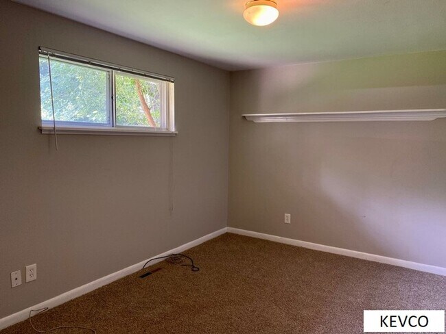 Building Photo - Ranch-Style Home in Campus West, Near Foothills