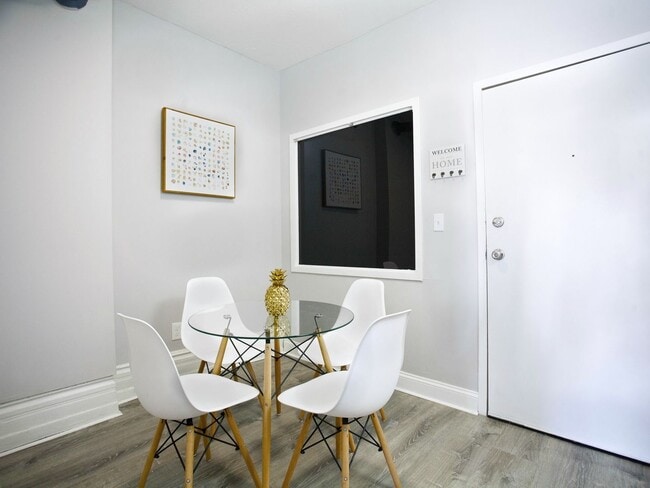 Interior Photo - Smartland Body Block Arcade Apartments