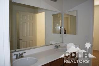 Building Photo - 41098 Dover Ct