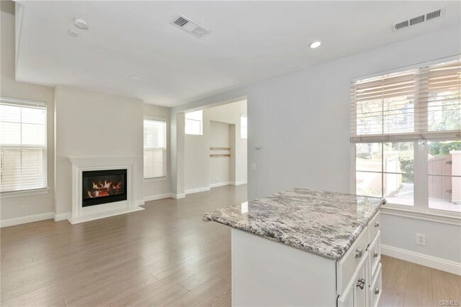 Building Photo - 63 Figtree