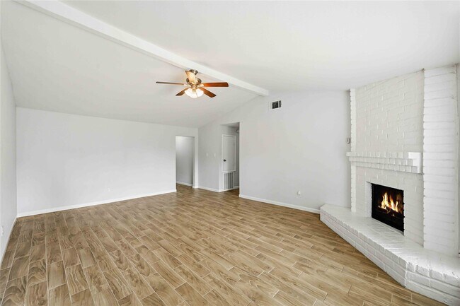 Building Photo - 5522 Bridgegate Dr