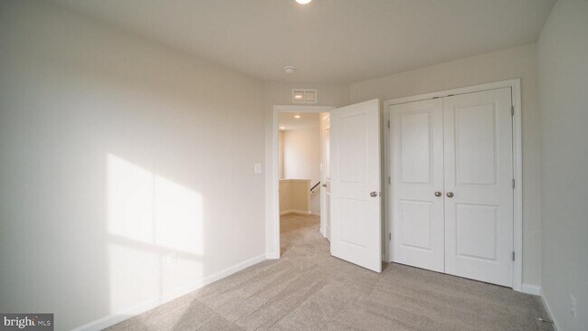 Building Photo - 1350 Red Clover Ln