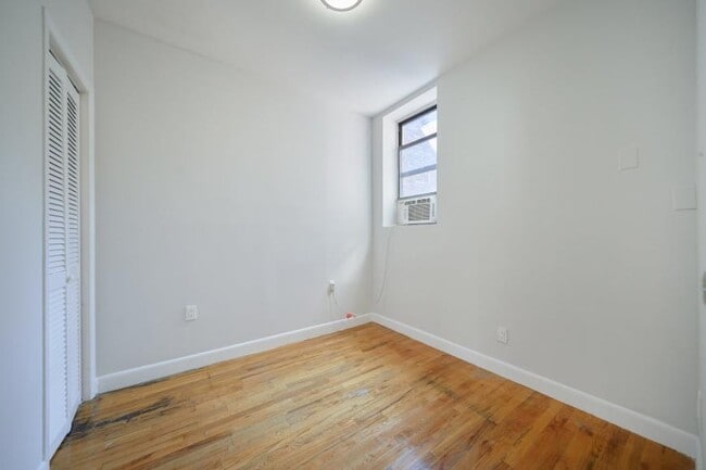 Building Photo - 2 bedroom in NEW YORK NY 10018