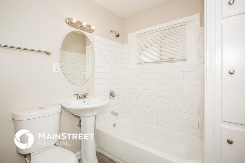 Building Photo - 4955 Katherine Dr