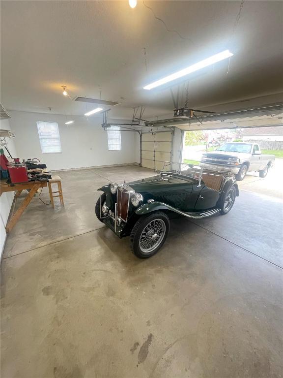 Building Photo - 1146 Illini Dr