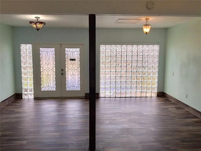 Building Photo - 4624 Bethany Dr