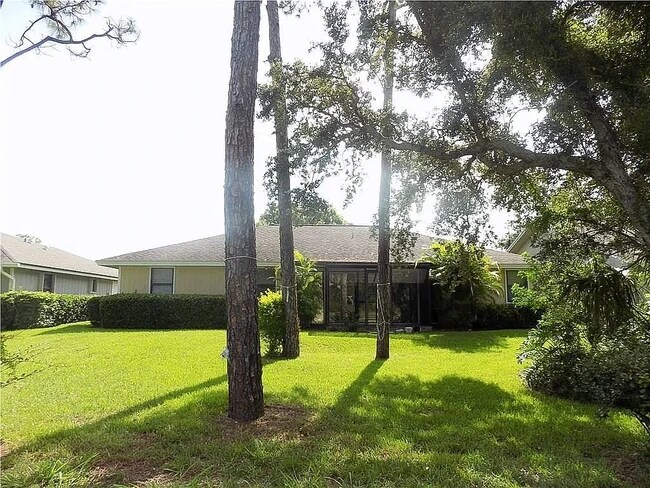 Building Photo - 615 Fox Run SW