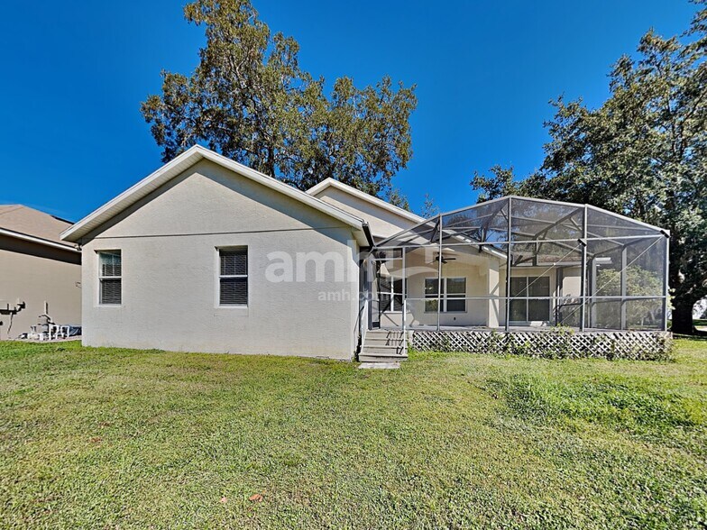 Building Photo - 2041 Ancient Oak Dr