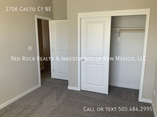Building Photo - 3706 Cacto Ct